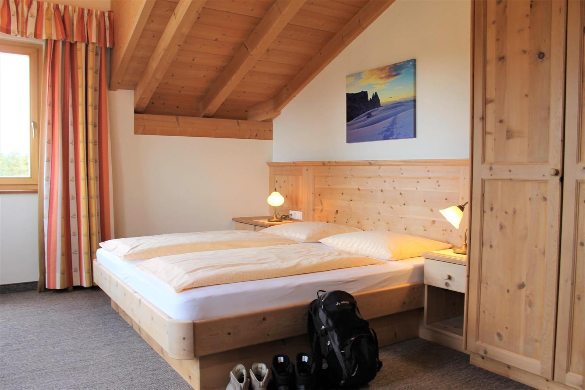 Hotel Landgasthof Laerchenwald Collepietra  Bagian luar foto
